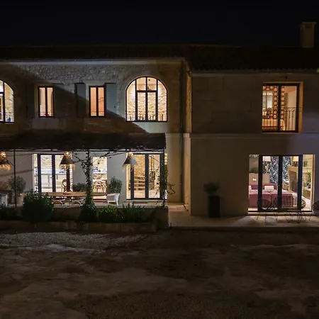 Le Mas Du Berger Fontvieille
